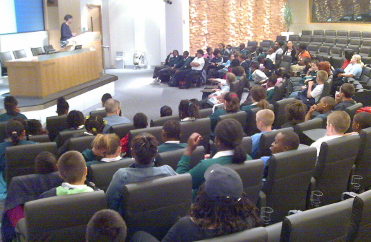 Pupils_and_Parents_at_talk_on_careers_July_2009_Canary_Wharf